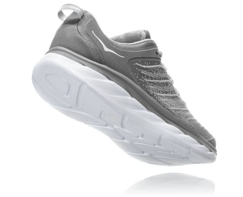 Men's Akasa Versatile Sneaker Frost Gray /Silver Sconce